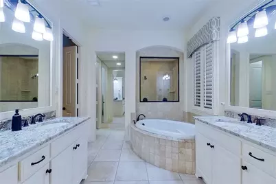 2256 Cardinal Boulevard, Carrollton, TX 75010 - Photo 14