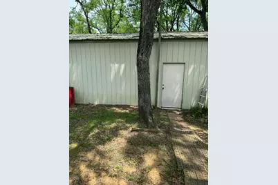 220 Hollyglen Street, Gun Barrel City, TX 75156 - Photo 8