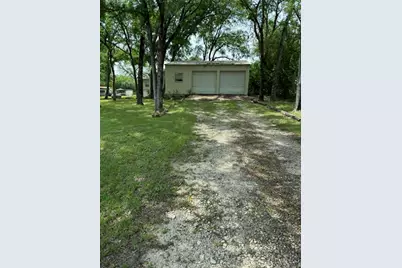 220 Hollyglen Street, Gun Barrel City, TX 75156 - Photo 4