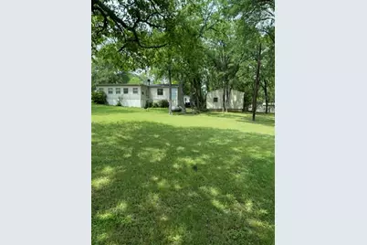 220 Hollyglen Street, Gun Barrel City, TX 75156 - Photo 2