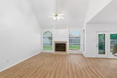 12917 Honey Locust Circle, Fort Worth, TX 76040 - Photo 8