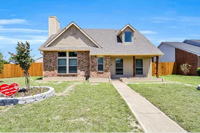 401 S Cannady Drive, Cedar Hill, TX 75104 - Photo 1