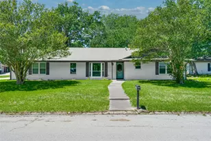 3011 Tanglewood Dr, Commerce, TX 75428 - Photo 1