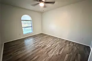 4702 Spanish Trail, Grand Prairie, TX 75052 - Photo 18