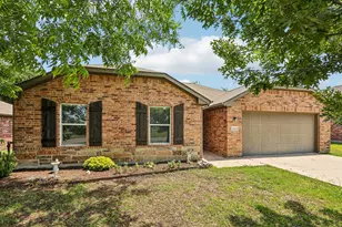 3017 N Hickory St, Sherman, TX 75092 - Photo 1