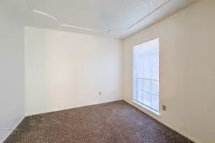712 Pecan St, Burleson, TX 76028 - Photo 20