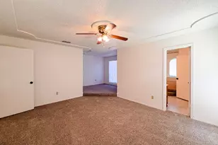 712 Pecan St, Burleson, TX 76028 - Photo 18