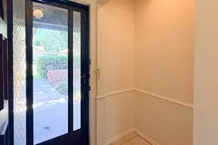 712 Pecan St, Burleson, TX 76028 - Photo 6