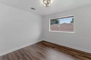 913 Remington Dr, Saginaw, TX 76131 - Photo 12