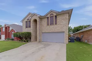 913 Remington Dr, Saginaw, TX 76131 - Photo 2
