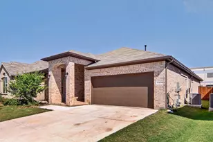 15536 Halstead Ln, Fort Worth, TX 76247 - Photo 2
