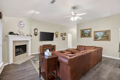 1913 Wahoo Drive, Mansfield, TX 76063 - Photo 8