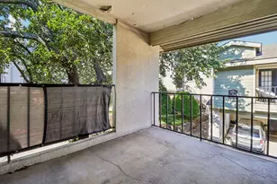 9607 Walnut St, Dallas, TX 75243 - Photo 20