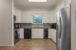 312 Tree Grove Cir, Waco, TX 76712 - Photo 12