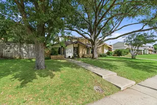 633 Hunters Glen St, Lewisville, TX 75067 - Photo 2