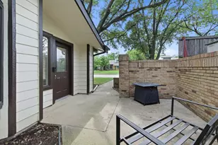 633 Hunters Glen St, Lewisville, TX 75067 - Photo 28