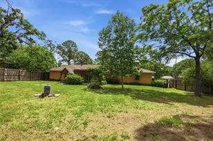 2703 Robinwood Ln, Denton, TX 76209 - Photo 26
