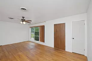2703 Robinwood Ln, Denton, TX 76209 - Photo 6