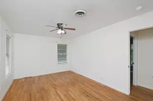 2703 Robinwood Ln, Denton, TX 76209 - Photo 16