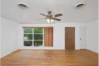 2703 Robinwood Lane, Denton, TX 76209 - Photo 10