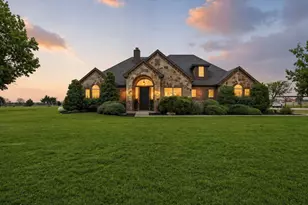 542 Pierce Rd, Red Oak, TX 75154 - Photo 1