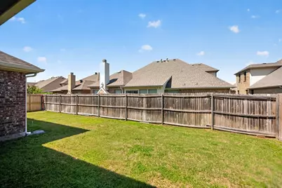 2360 Collin Drive, Grand Prairie, TX 75052 - Photo 28