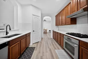 2360 Collin Dr, Grand Prairie, TX 75052 - Photo 12