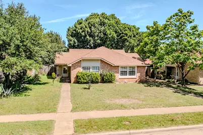 7105 Pineberry Road, Dallas, TX 75249 - Photo 1