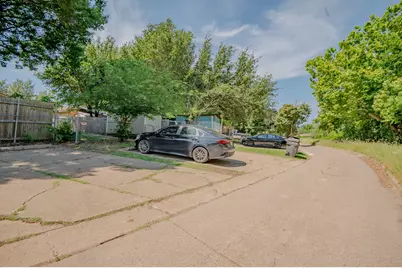 7105 Pineberry Road, Dallas, TX 75249 - Photo 28