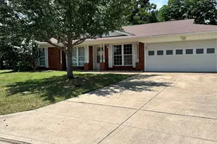 2108 Lejuan Ct, Arlington, TX 76010 - Photo 4