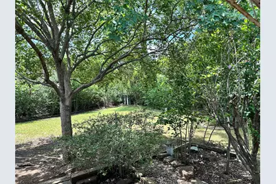 2108 Lejuan Court, Arlington, TX 76010 - Photo 6