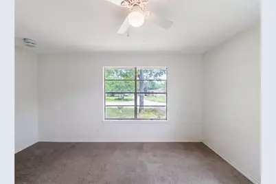 205 W Decatur Street, Chico, TX 76431 - Photo 12