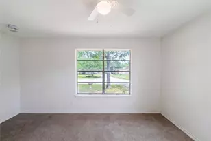 205 W Decatur St, Chico, TX 76431 - Photo 12