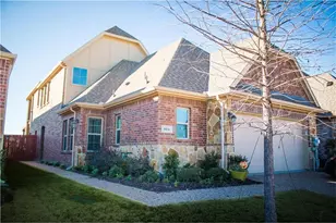 924 Eagle Creek Trail, McKinney, TX 75072 - Photo 2