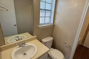 611 W Gilmer St, Ennis, TX 75119 - Photo 18