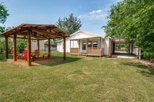203 S Waxahachie St, Mansfield, TX 76063 - Photo 26