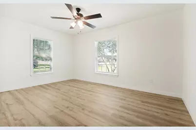 203 S Waxahachie Street, Mansfield, TX 76063 - Photo 18