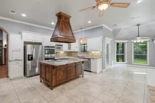 8753 S Monticello Cir, Granbury, TX 76049 - Photo 12