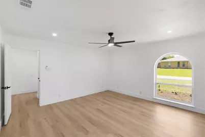 1821 El Paso Street, Lewisville, TX 75077 - Photo 14