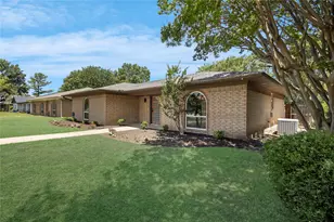 1821 El Paso St, Lewisville, TX 75077 - Photo 2