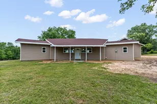 1129 Holly Rd, Gilmer, TX 75644 - Photo 2