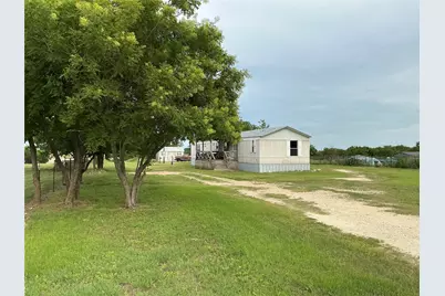 109 McKelvain Street, Oglesby, TX 76561 - Photo 1
