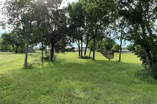 109 McKelvain St, Oglesby, TX 76561 - Photo 22