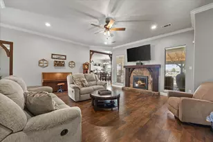 2033 Pin Oak Dr, Kaufman, TX 75142 - Photo 8