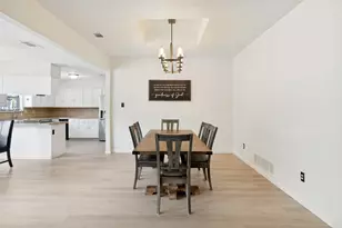 3317 Highland Meadow Dr, Farmers Branch, TX 75234 - Photo 10