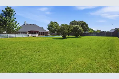 2900 Aston Meadows Drive, Haslet, TX 76052 - Photo 26