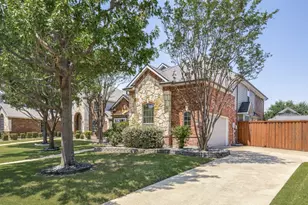10405 Panks Ct, Rowlett, TX 75089 - Photo 2
