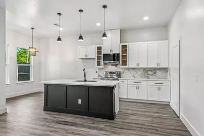 2504 Vaughn Boulevard, Fort Worth, TX 76105 - Photo 10
