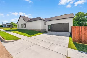 3021 Avenue J, Fort Worth, TX 76105 - Photo 2