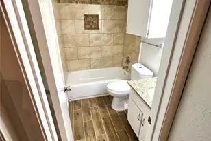 4637 Country Creek Dr, Dallas, TX 75236 - Photo 8